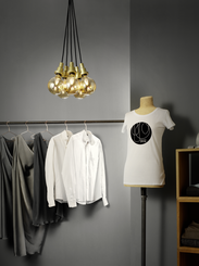 666298_Shop_Edition_1906_PenduLum_gold_with_LED_Globe